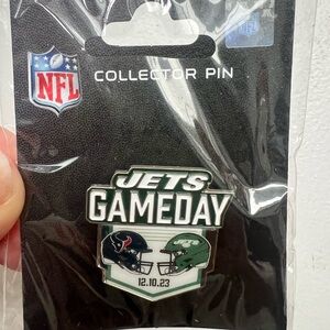 Jets Gameday Collector Pin